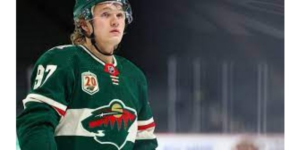 Kirill Kaprizov et Wild ont signé un contrat de 45 millions de dollars sur cinq ans Kirill Kaprizov et Wild ont signé un contrat de 45 millions de dollars sur cinq ans